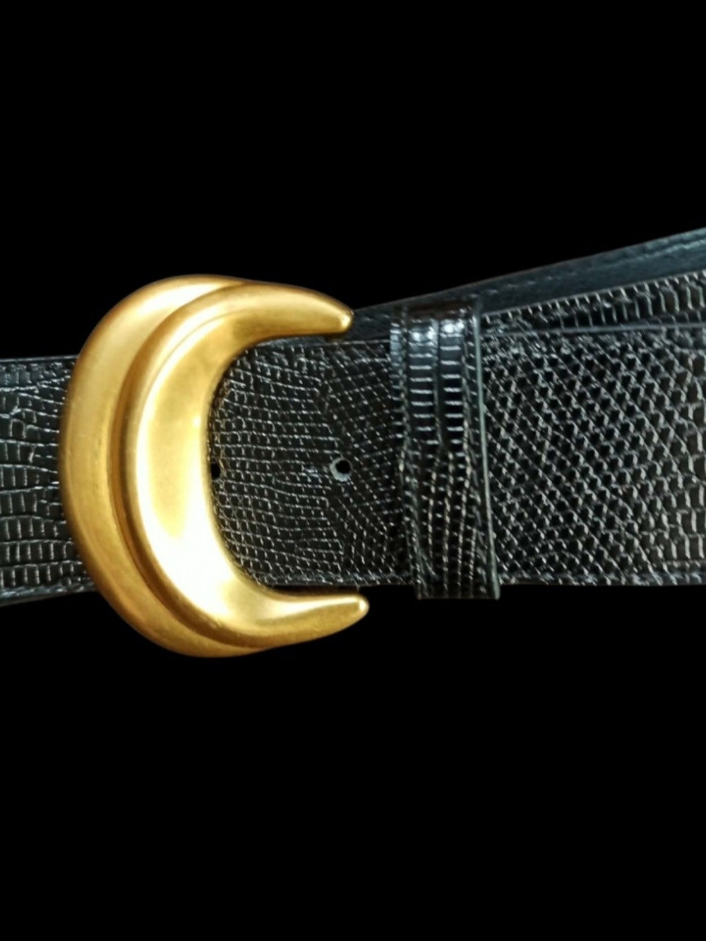 Vintage 90s Black Leather Lizard Embossed Belt Matte Gold Crescent Buckle Size 8